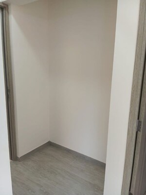 Room in 1.5 BHK Apartment at Rustomjee Cleon, Bandra East – for Rent