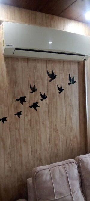 Furnished Amenities in 4 BHK Apartment at Parker White Lily, Sector 8 – for Sale