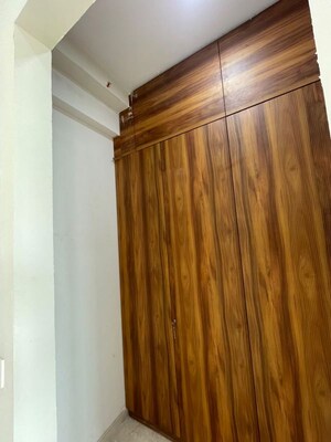 Furnished Amenities in 3 BHK Apartment at Adani Ten BKC, Bandra East – for Rent