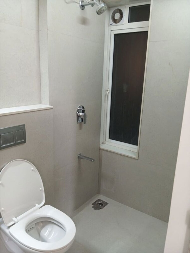 Bathroom, shreeji-bkc-crown 1 Bedroom 445 Sq.Ft. Apartment In Kurla West Mumbai 10610278