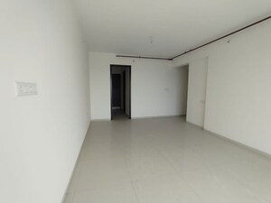 Room in 4 BHK Apartment at Kapur Bawdi – for Rent