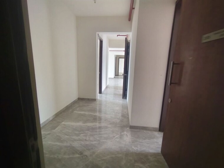 Room, kapur bawdi 4 Bedroom 2200 Sq.Ft. Apartment In Kapur Bawdi Thane 10610302
