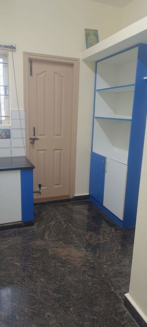 Room in 2 BHK Apartment at J P Nagar Phase 5 – for Rent