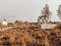 Plot For Sale in Sarojini Nagar