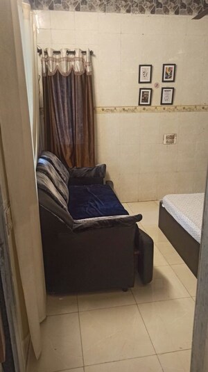 Team Area in 2 BHK Apartment at Shankar Darshan, Vile Parle West – for Rent