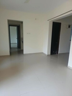 Room in 2 BHK Apartment at Mahindra Happinest Tathawade Phase 1, Tathawade – for Rent