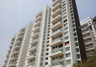 3 BHK + Servant Room 2000 Sq.Ft. Apartment in Kolte Patil Tuscan Estate