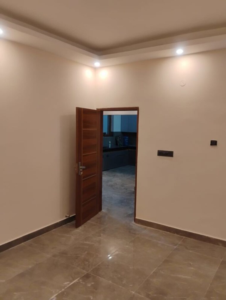Room, rwa-apartments-sector-108 2 Bedroom 162 Sq.Mt. Independent House In Sector 108 Noida 10610335