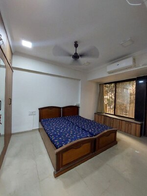 Bedroom in 2 BHK Apartment at Bandra West – for Rent