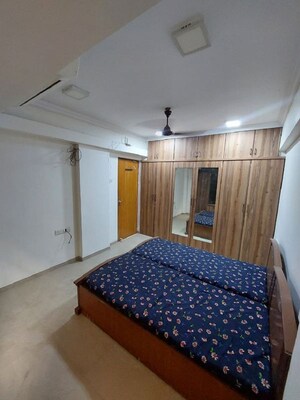 Bedroom in 2 BHK Apartment at Bandra West – for Rent