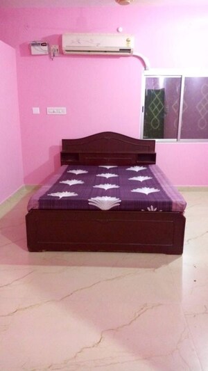 Bedroom in  Pg at Vibhuti Khand – for Rent