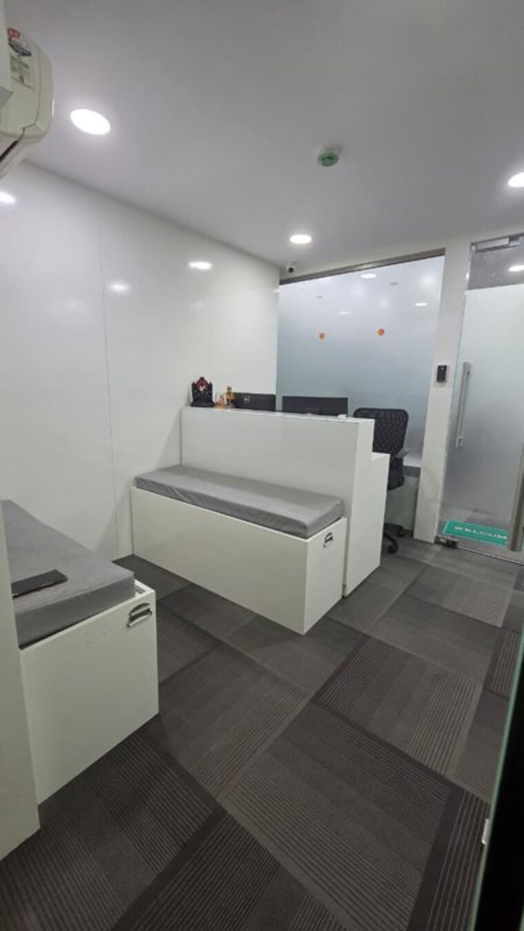 Team Area, kalpataru-plaza Commercial Office Space 850 Sq.Ft. In Malad West Mumbai 10610358