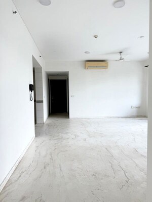 3 BHK Apartment For Sale in Signature Global Titanium SPR, Sector 71