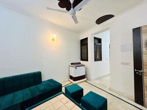 1 BHK Builder Floor For Rent in Saket