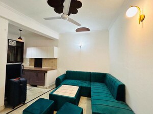Team Area in 1 BHK Builder Floor at Saket – for Rent