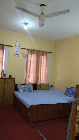 Bedroom in  Pg at Vineet Khand 6 – for Rent