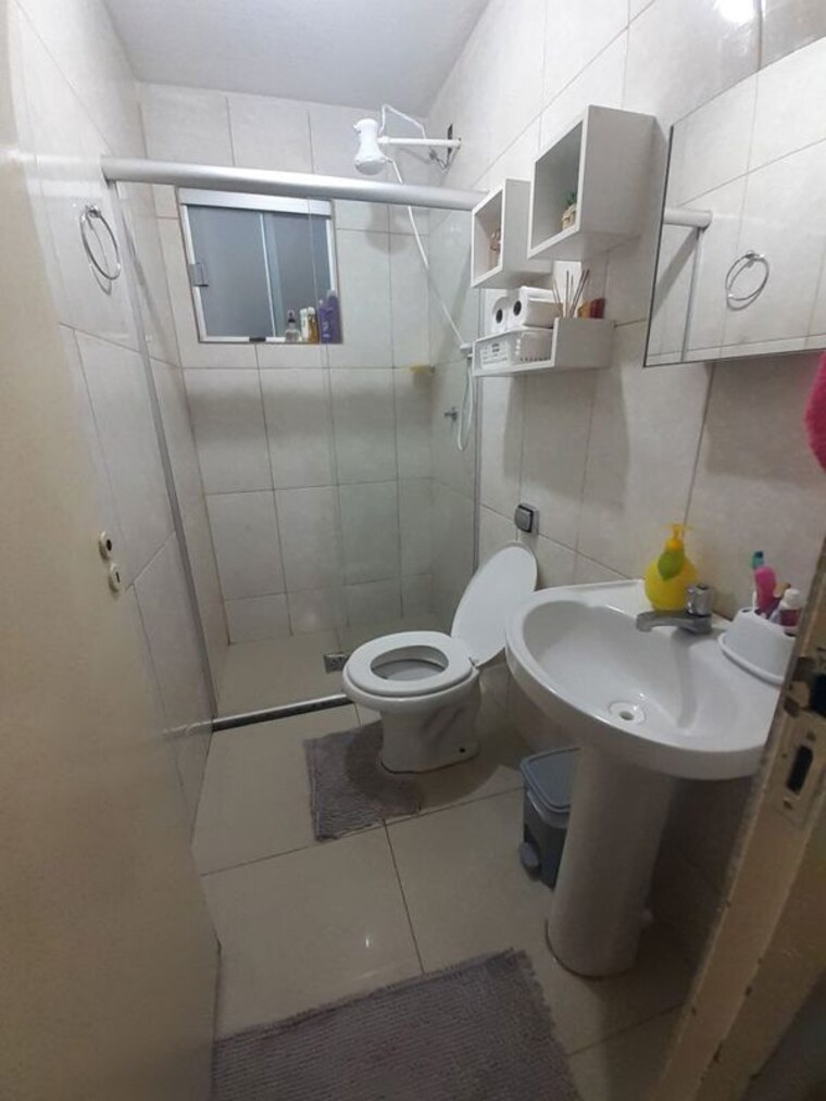 Bathroom, vinay khand 1 Pg For Girls In Vinay Khand 1 10610480