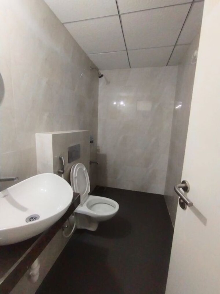 Bathroom, shreeji-infinity 2 Bedroom 760 Sq.Ft. Apartment In Kharghar Sector 11 Navi Mumbai 10610476