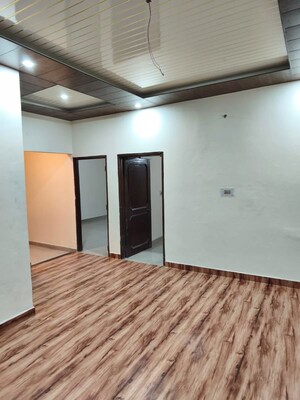 Room in 6 BHK Independent House at Baltana – for Sale