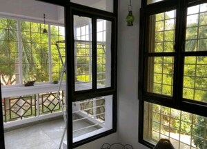 Room in 2 BHK Apartment at Hazratganj – for Rent