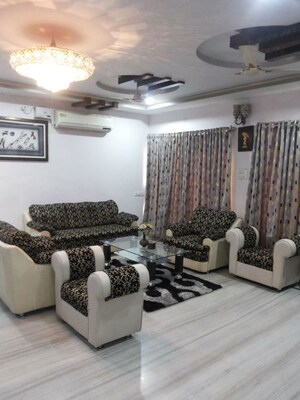 Living Room in  Pg at Vinay Khand 1 – for Rent