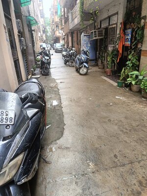  Apartment For Sale in Shalimar Bagh
