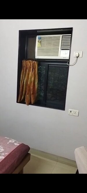 Furnished Amenities in 2 BHK Apartment at Surya Kiran CHS Andheri, Andheri West – for Rent