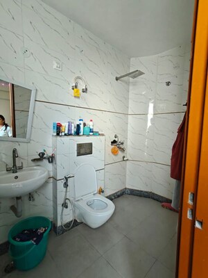 Bathroom in 2 BHK Builder Floor at Sector 38 – for Rent