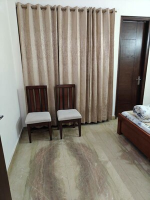 Living Room in 2 BHK Builder Floor at Sector 38 – for Rent