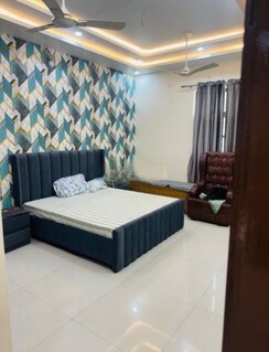 3 BHK + Servant Room Apartment For Rent in SAS Shalimar Grand