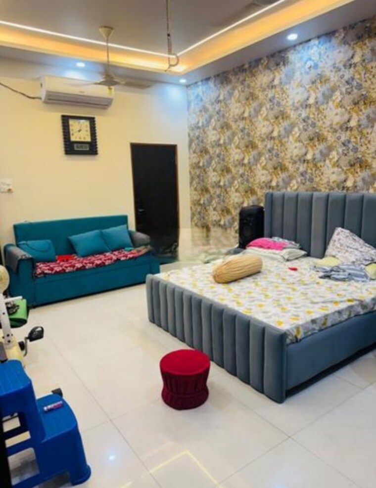 Bedroom, sas-shalimar-grand 3 Bedroom 2500 Sq.Ft. Apartment In Butler Colony Lucknow 10610625