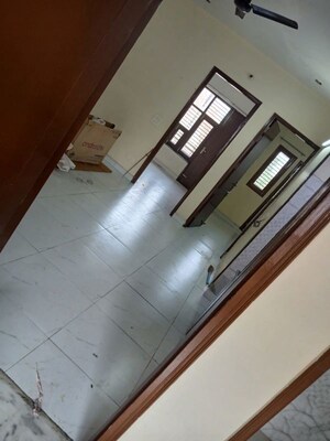 Staircase in 3 BHK Builder Floor at Sector 38 – for Rent
