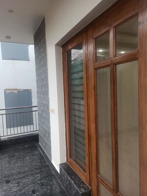 Building Lobby in 3 BHK Builder Floor at Sector 45 – for Rent