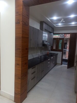 Kitchen in 3 BHK Builder Floor at Sector 45 – for Rent