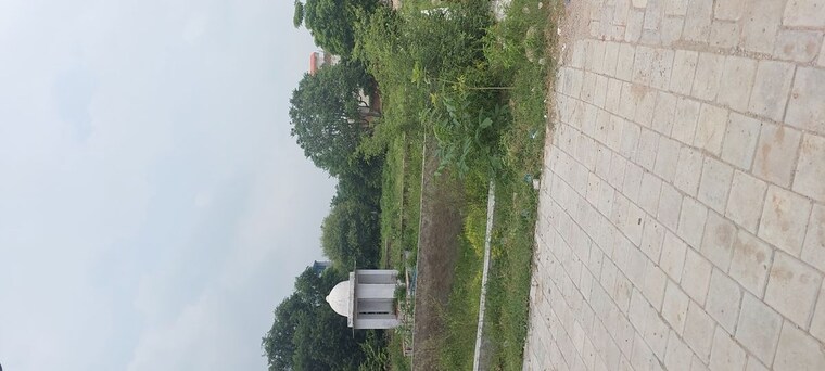 Garden, dhanauli  114 Sq.Yd. Plot In Dhanauli Agra 10608848