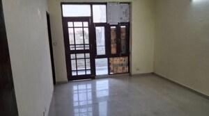 Room in 3 BHK Apartment at Omaxe Heights, Sector 86 – for Rent
