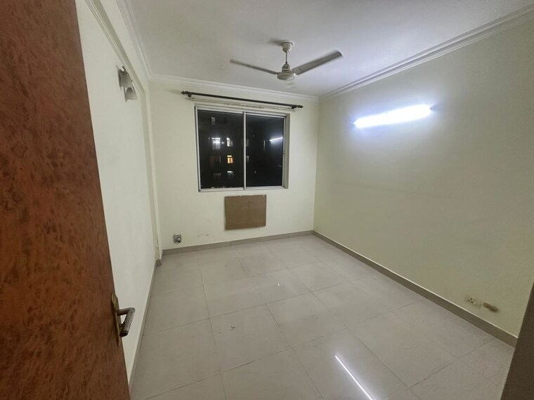 Room, dlf-the-princeton-estate 2 Bedroom 980 Sq.Ft. Apartment In Dlf Phase V Gurgaon 10610783