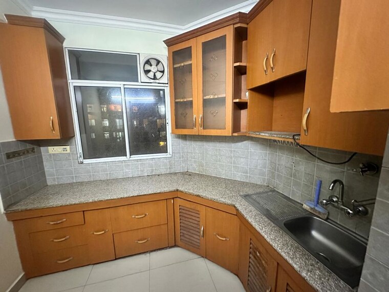 Kitchen, dlf-the-princeton-estate 2 Bedroom 980 Sq.Ft. Apartment In Dlf Phase V Gurgaon 10610783