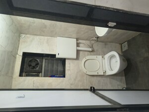 Attached Bathroom in 1 BHK Apartment at Ghatkopar East – for Rent