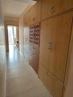 Building Lobby in 4 BHK Apartment at DLF The Wellington Estate, Dlf Phase V – for Rent