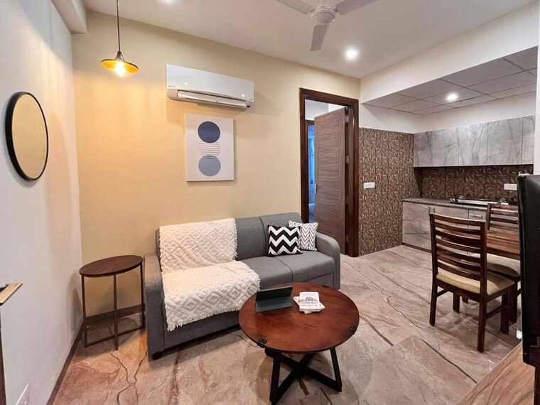 Living Room, mohit-house 1 Bedroom 650 Sq.Ft. Builder Floor In Sushant Lok I Gurgaon 10610801