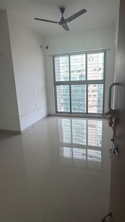 1 BHK + Store Room Apartment For Rent in Lodha Vista