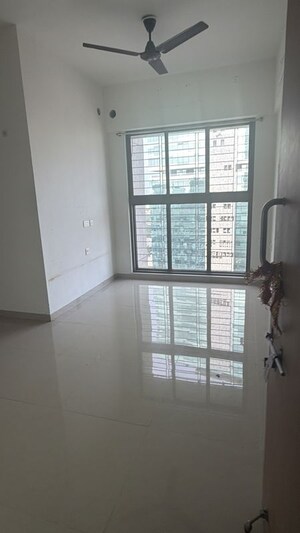 1 BHK Apartment For Rent in Lodha Vista, Lower Parel
