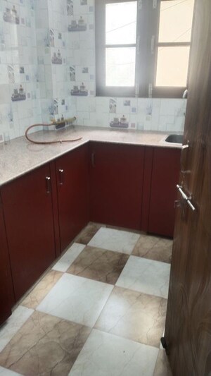 Kitchen in 1 BHK Builder Floor at Gomti Nagar – for Rent