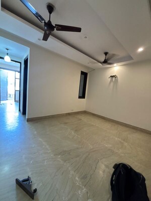 Room in 2 BHK Builder Floor at Malviya Nagar – for Rent