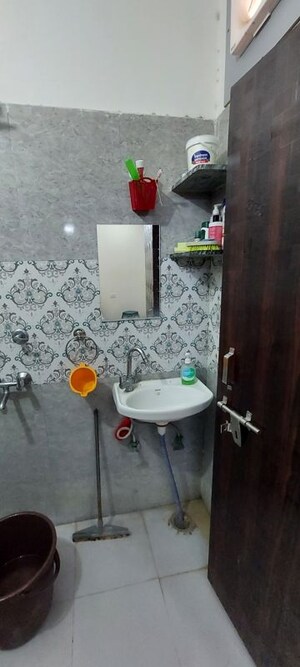 Furnished Amenities in 1 BHK Builder Floor at Sector 23 – for Rent