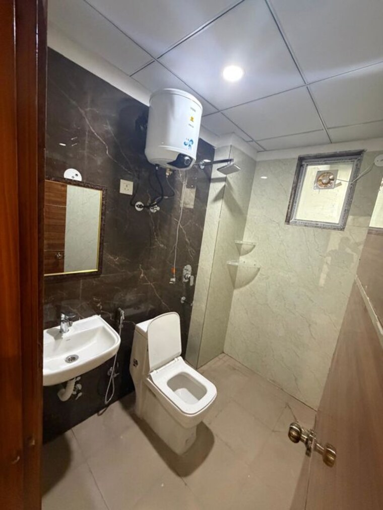 Team Area, sector 22 2 Bedroom 1650 Sq.Ft. Builder Floor In Sector 22 Gurgaon 10610881