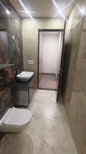 Bathroom in 4 BHK Builder Floor at Sector 23 – for Rent
