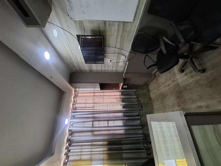 undefined, netaji subhash place Commercial Office Space 300 Sq.Ft. In Netaji Subhash Place Delhi 10610896