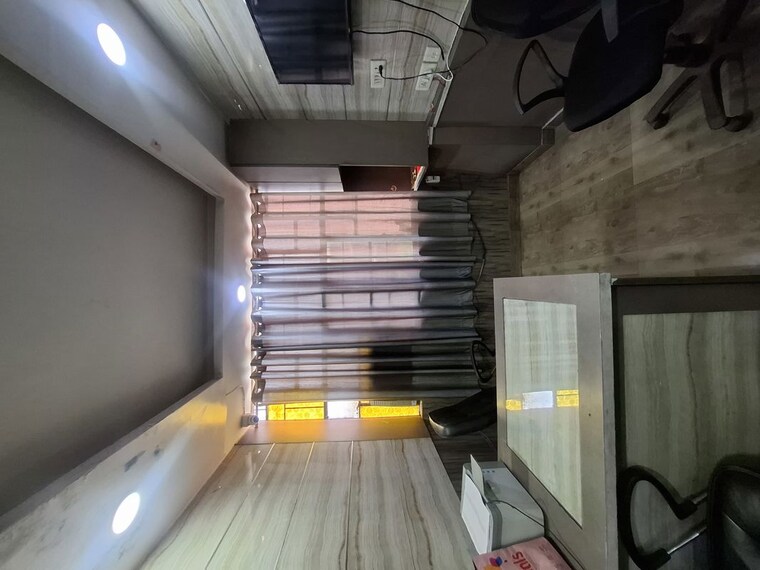 undefined, netaji subhash place Commercial Office Space 300 Sq.Ft. In Netaji Subhash Place Delhi 10610896